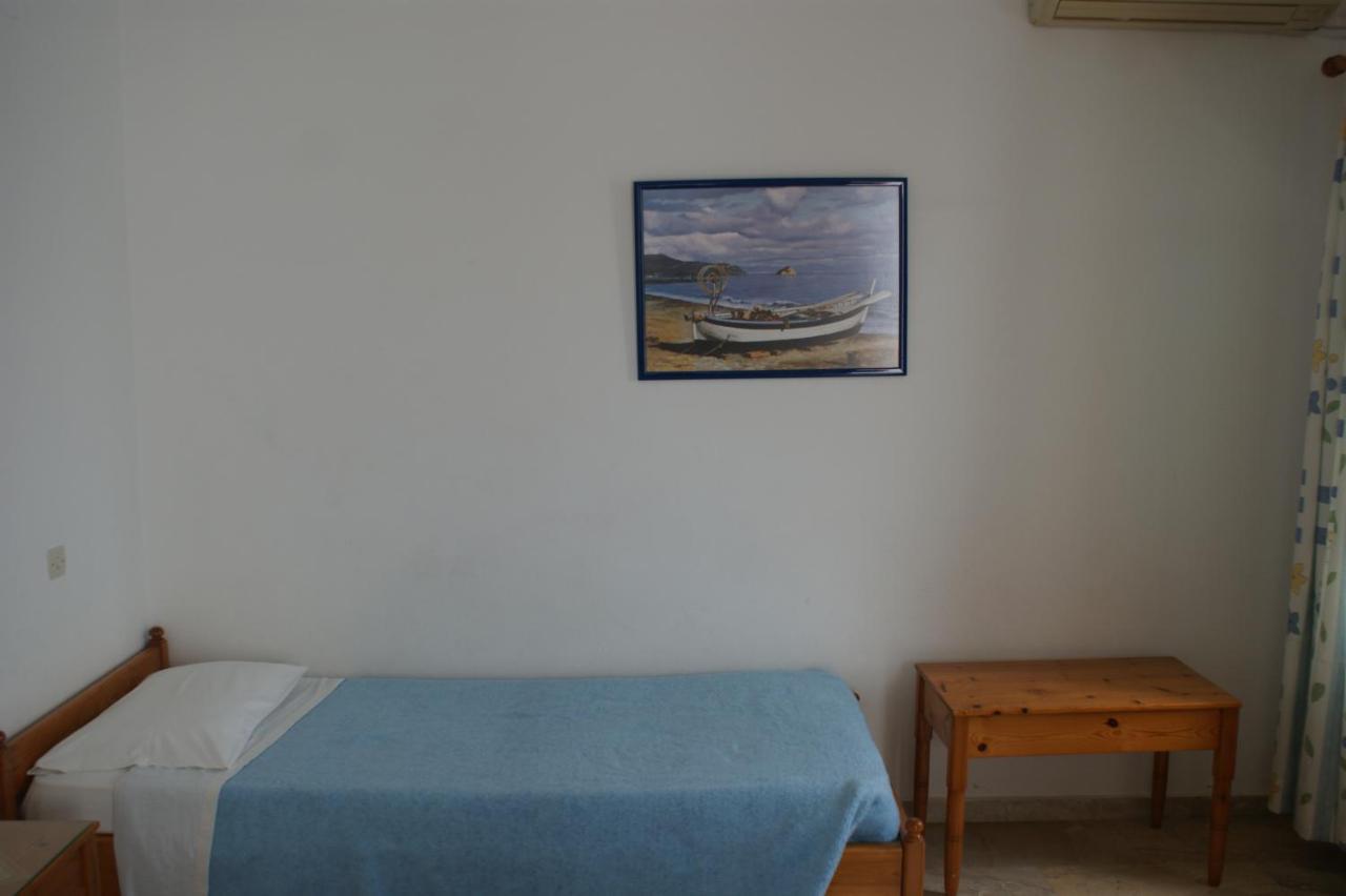 Hotel Eleftheria Parikia  Luaran gambar