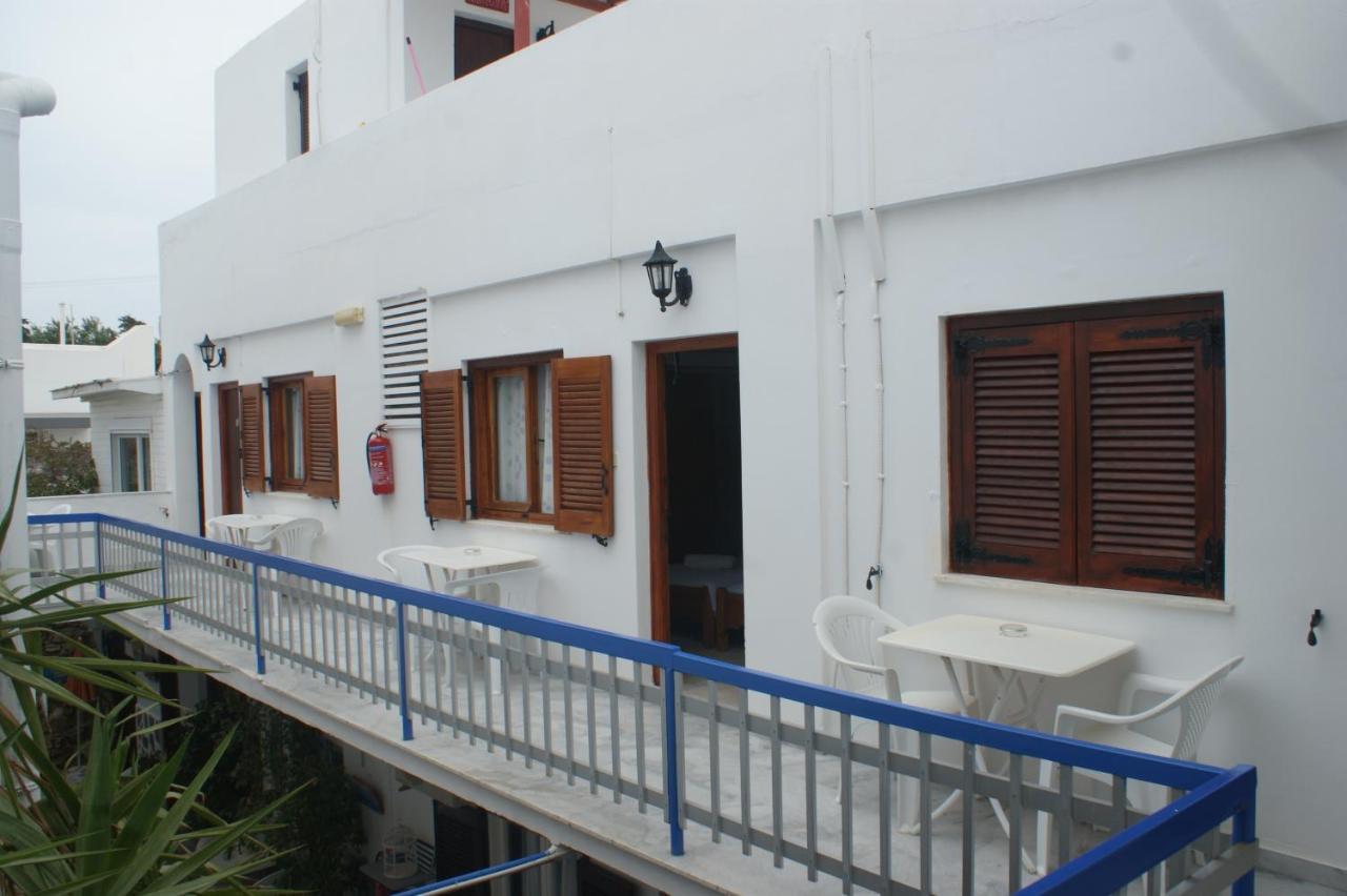 Hotel Eleftheria Parikia  Luaran gambar