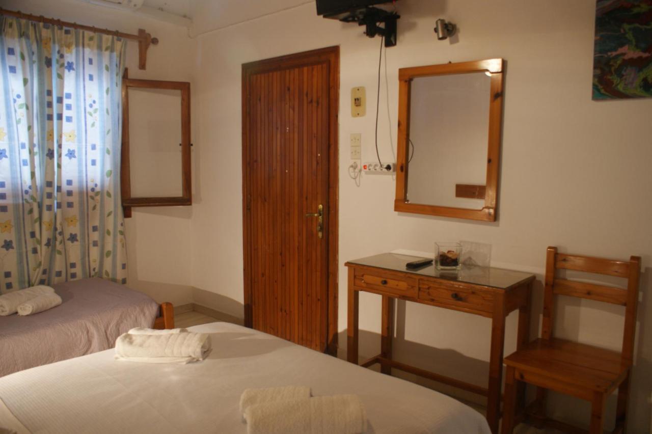 Hotel Eleftheria Parikia  Luaran gambar