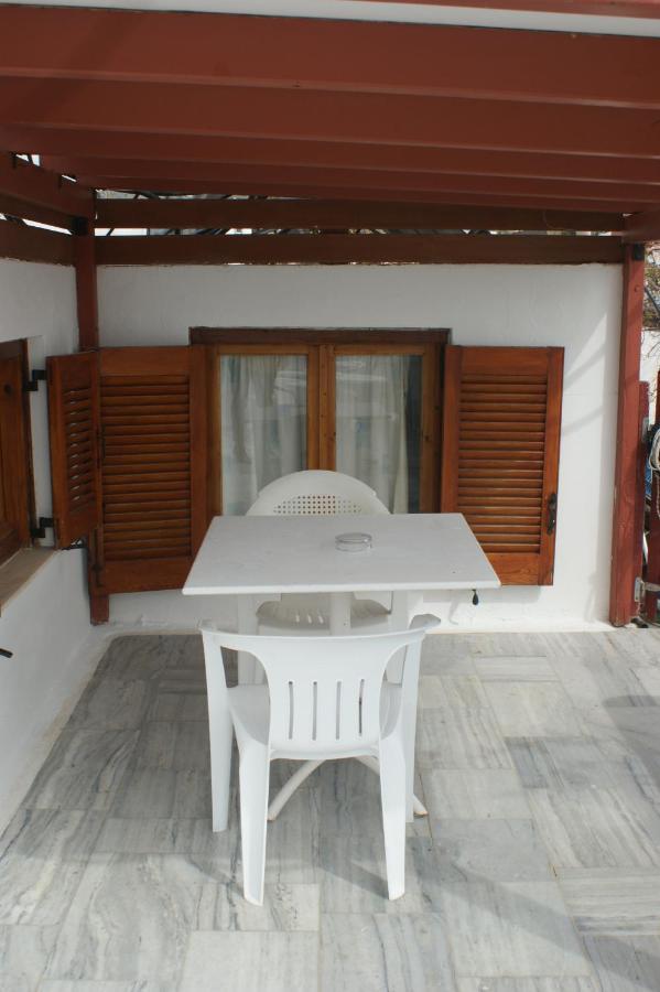 Hotel Eleftheria Parikia  Luaran gambar