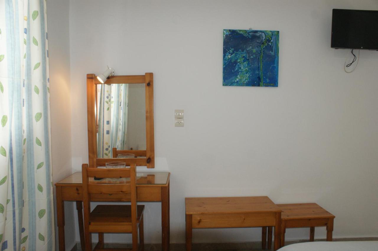 Hotel Eleftheria Parikia  Luaran gambar