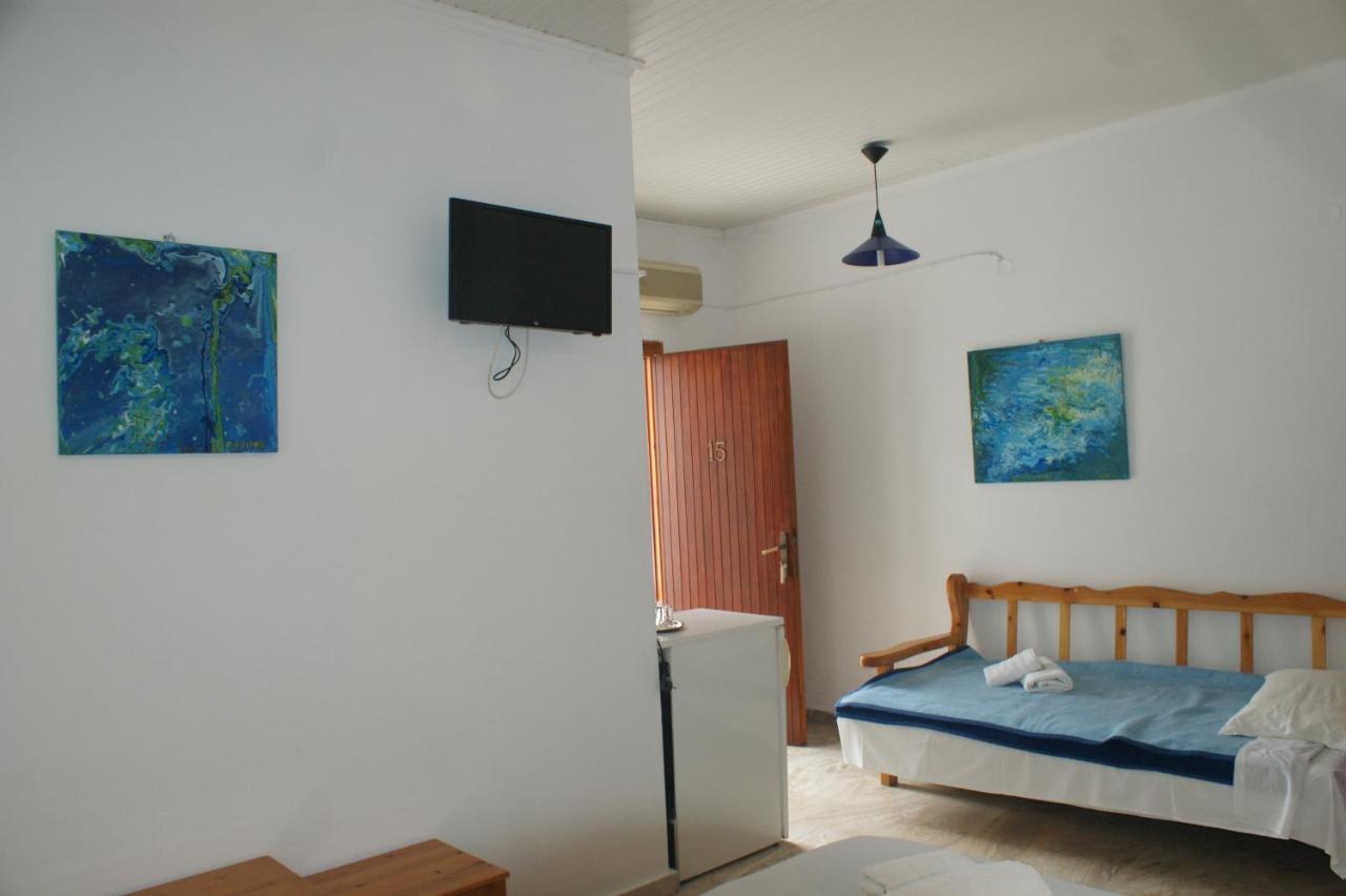 Hotel Eleftheria Parikia  Luaran gambar