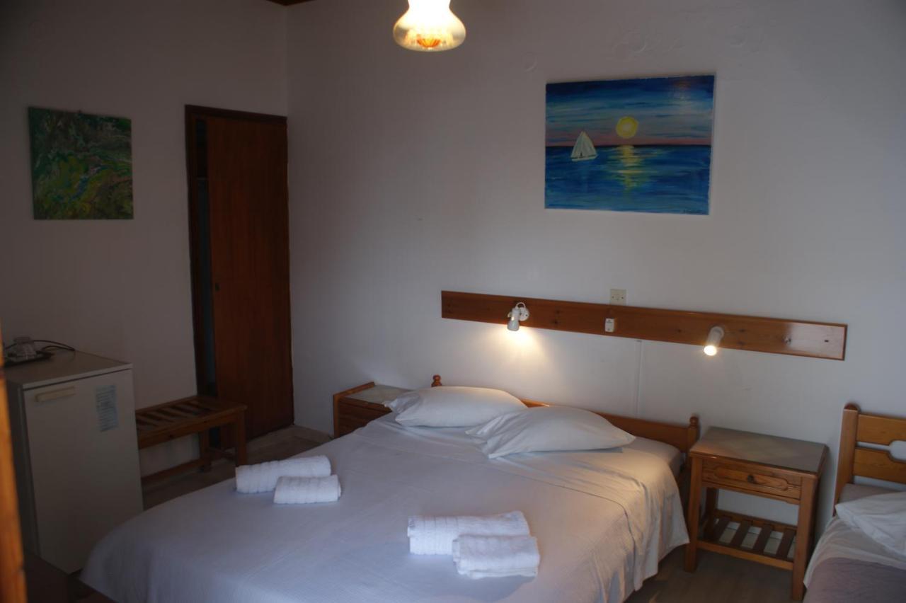 Hotel Eleftheria Parikia  Luaran gambar