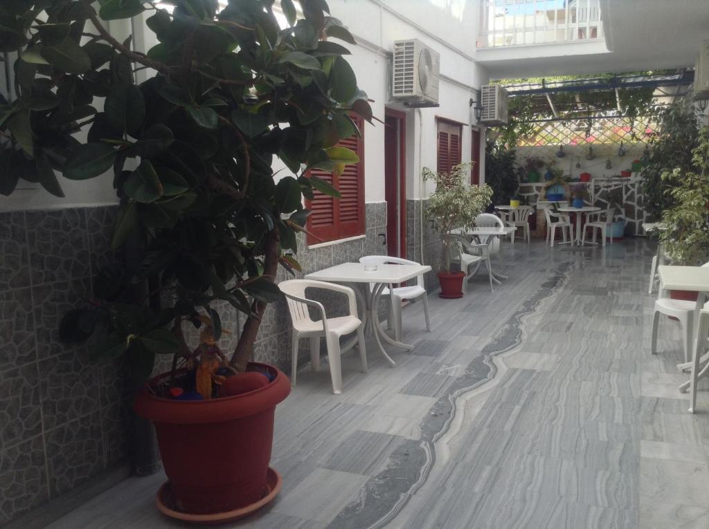 Hotel Eleftheria Parikia  Luaran gambar